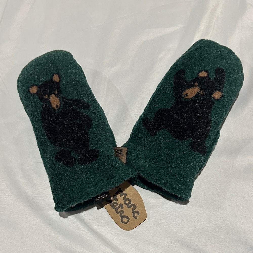 Marc Tetro Green Bear Print Kids Mittens